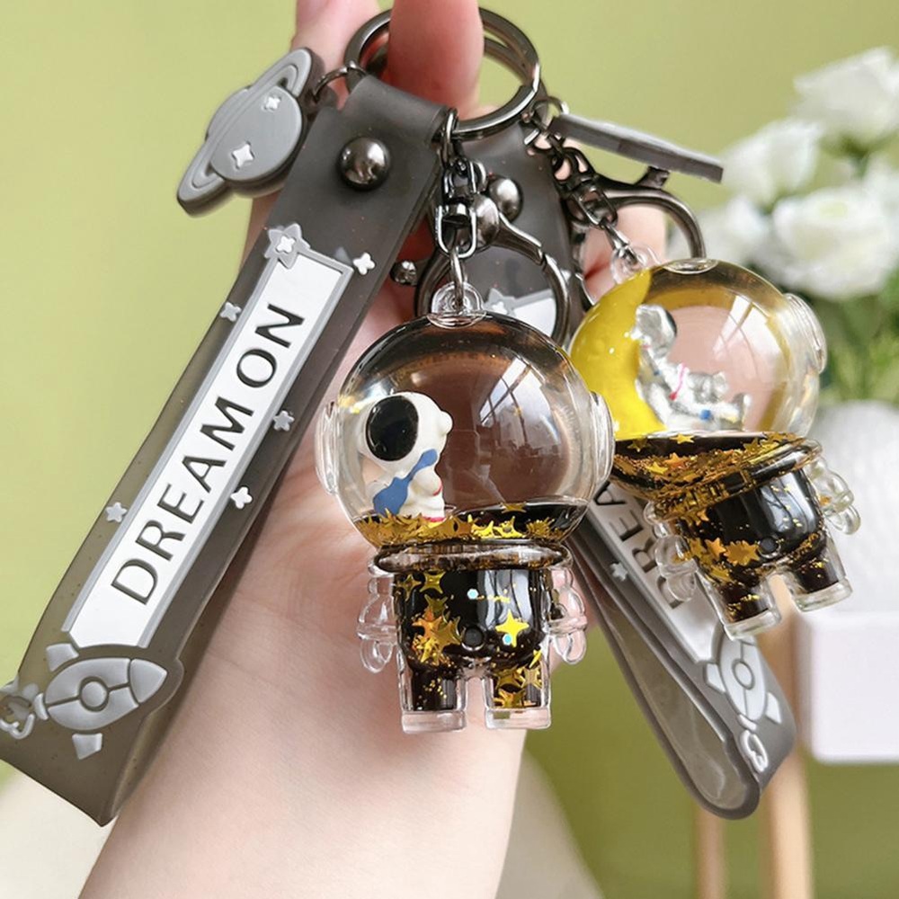 Astronaut Keychain - Picture 6 of 8